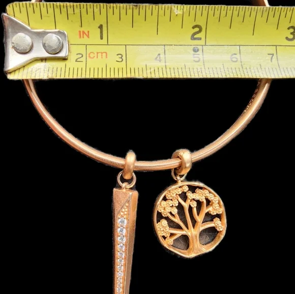 Kendra Scott bracelet. - Picture 5 of 6